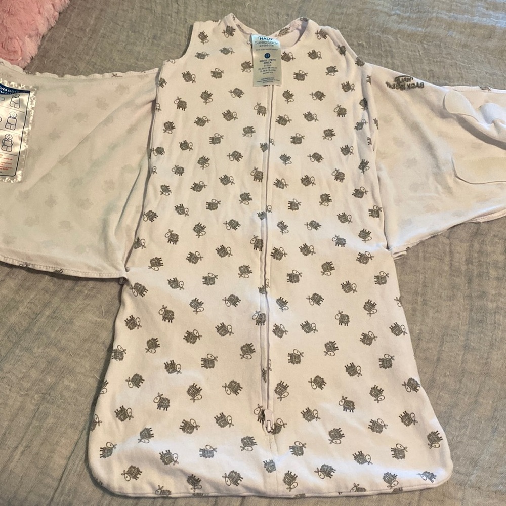 Halo sleep sack swaddle size Small, hardly used! Sheep pattern